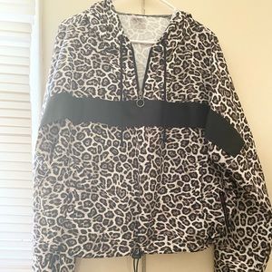Cheetah print wind breaker size xl